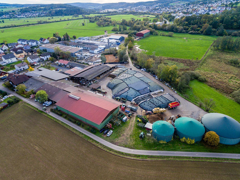 Biogas-und Photovoltaikanlage